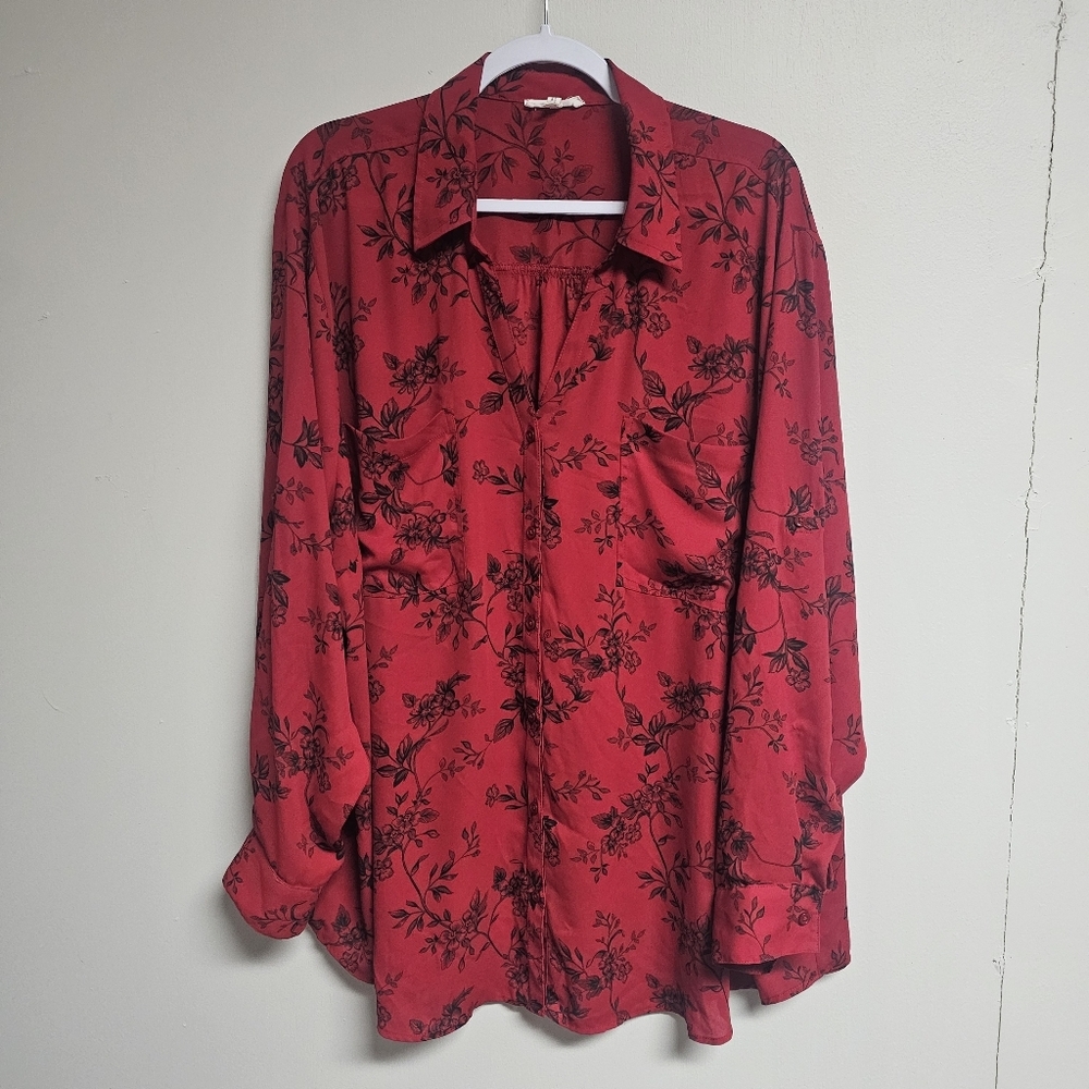 Maurice's Winona Red and Black Floral Button Down‎ Blouse Roll Tab Sleeves - Picture 2 of 8
